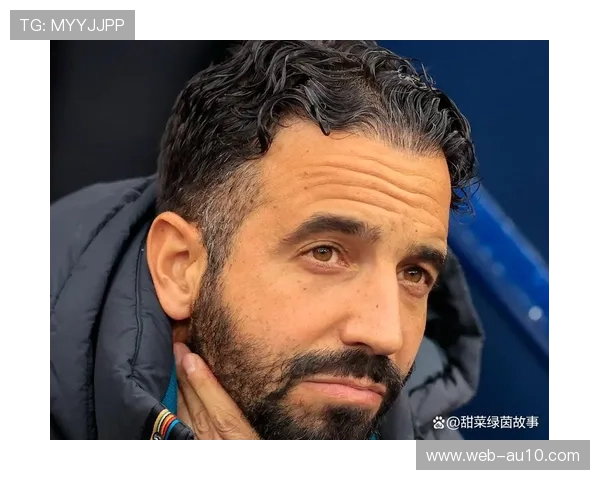 曼联后卫利桑德罗·马丁内斯伤愈复出，对阵埃弗顿进入替补名单